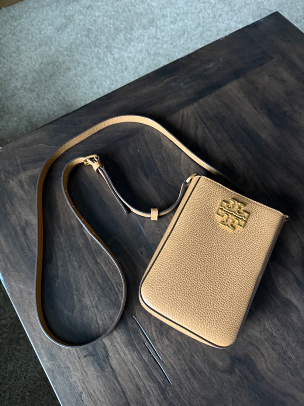 Tory Burch Beige Pebbled Leather Crossbody Phone Bag with Gold Logo